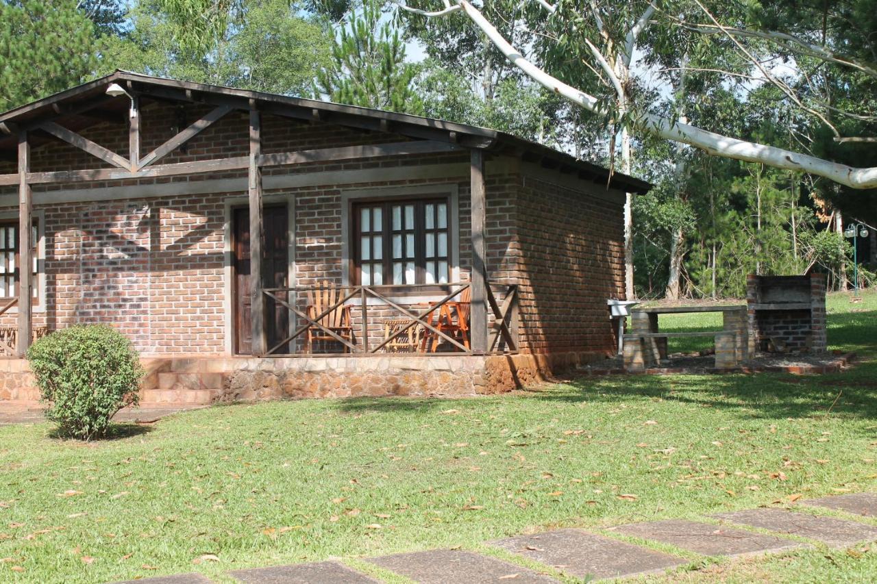 Hotel Las Azaleas Jardín América المظهر الخارجي الصورة